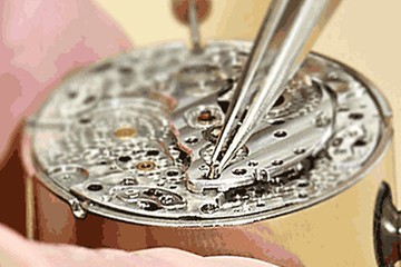 青岛劳力士石英手表不走