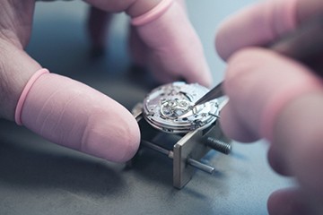 青岛劳力士官方售后维修服务位置