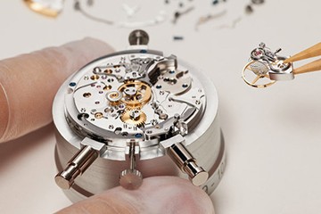 青岛有没有劳力士手表官售后店位置